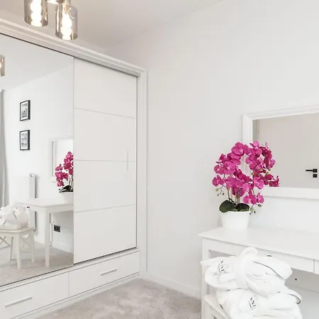 White Island Z Basenami,strefa Saun,jacuzzi W Cenie- Pinea Pobierowo-sannel For Rent *