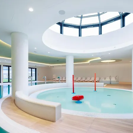 White Island Z Basenami,strefa Saun,jacuzzi W Cenie- Pinea Pobierowo-sannel For Rent Apartamento Pobierowo