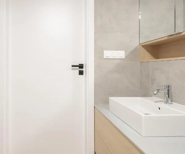 شقة White Island Z Basenami,strefa Saun,jacuzzi W Cenie- Pinea Pobierowo-sannel For Rent *